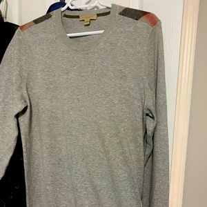 Men’s long sleeve size medium